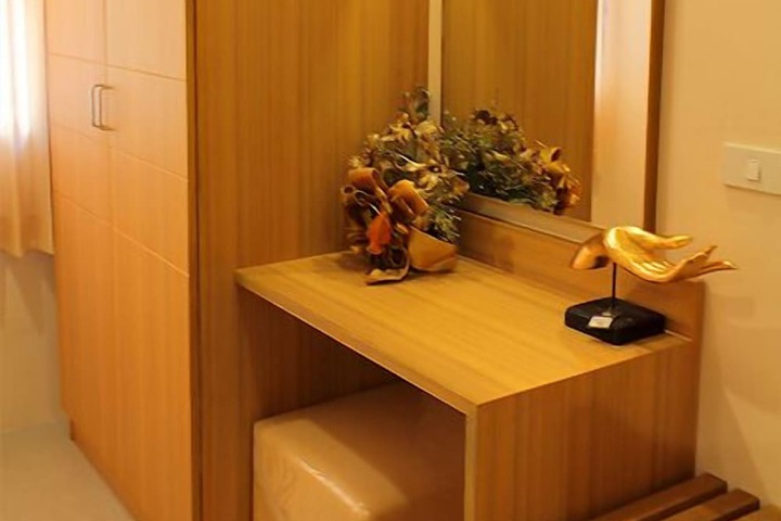 Room 16 of 29