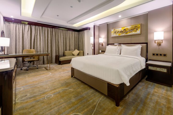 Room 26 of 83
