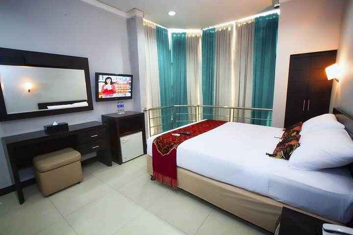 Room 8 of 24
