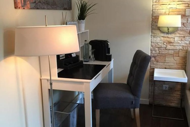 Room 10 of 23