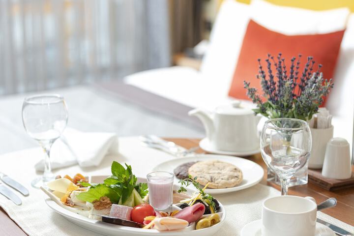 Breakfast/Coffee Service 28 of 30