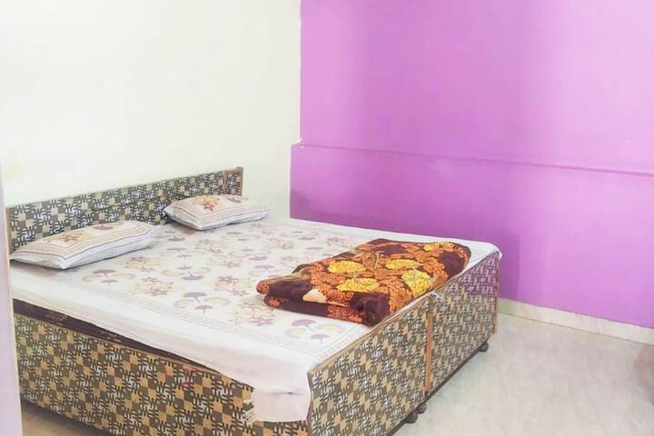 Room 3 of 15