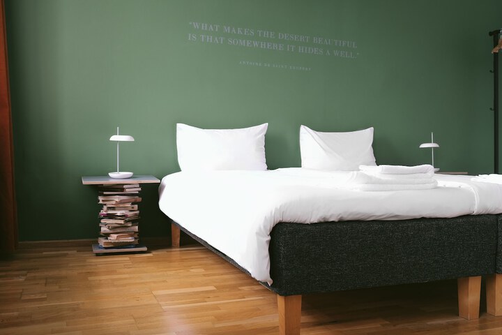 Room 14 of 63