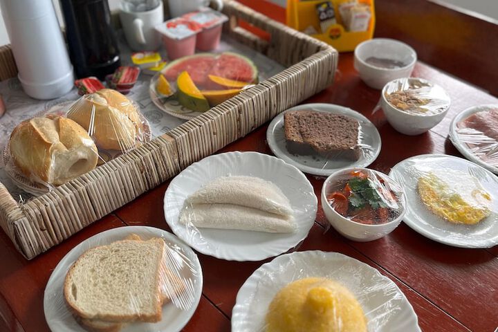 Breakfast/Coffee Service 30 of 52