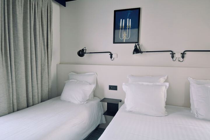 Room 54 of 109