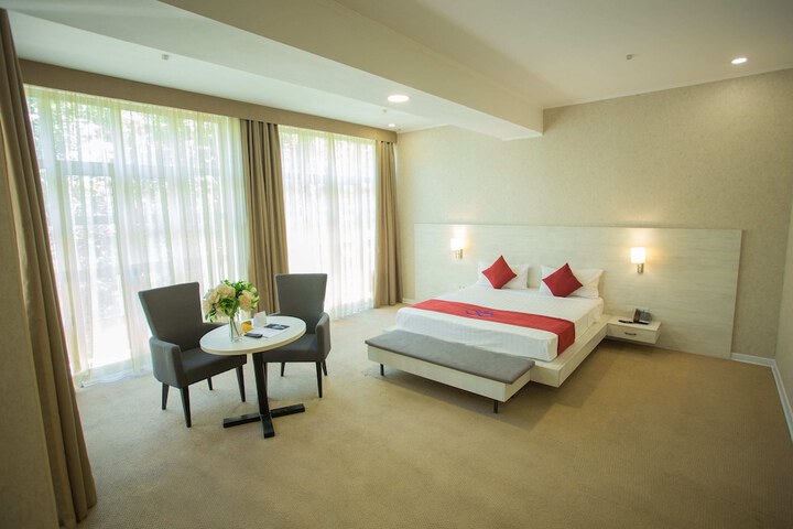 Room 16 of 119
