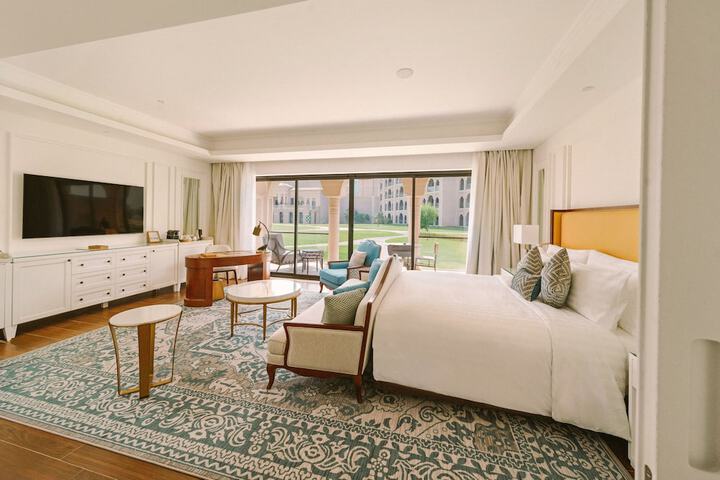 Room 35 of 150