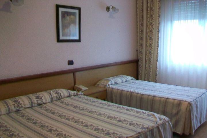 Room 2 of 23