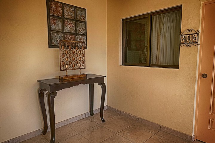 Room 13 of 42