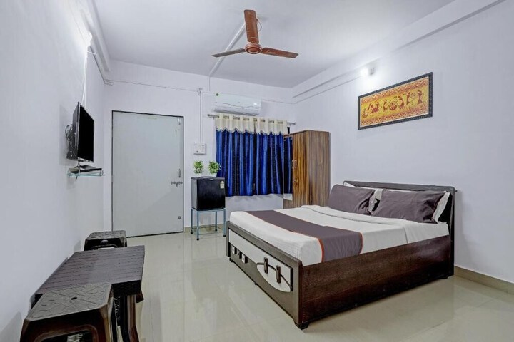 Room 6 of 62