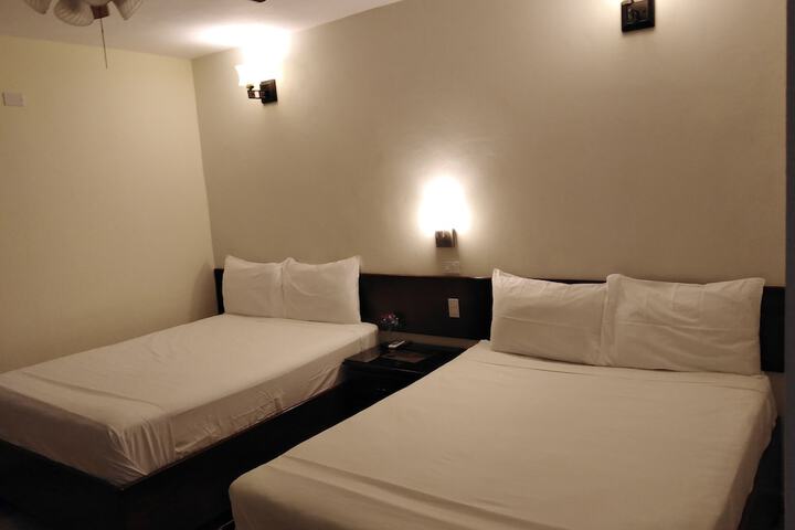 Room 10 of 35