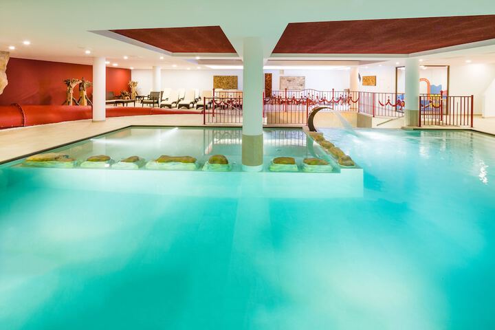 Pool 8 of 22