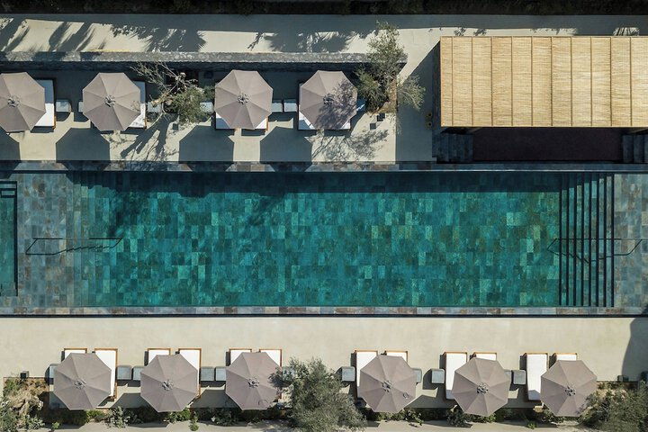 Pool 115 of 163