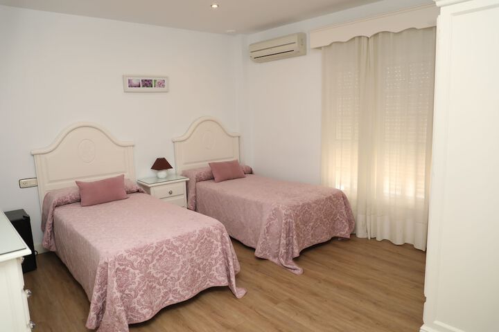 Room 26 of 50