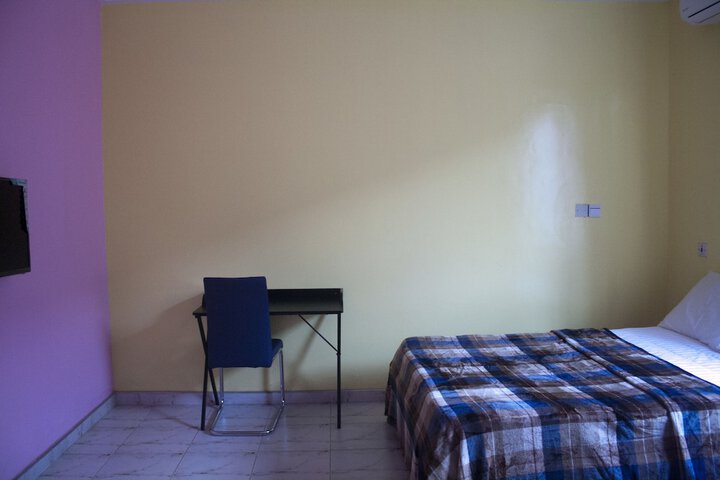 Room 8 of 22