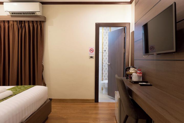 Room 36 of 81