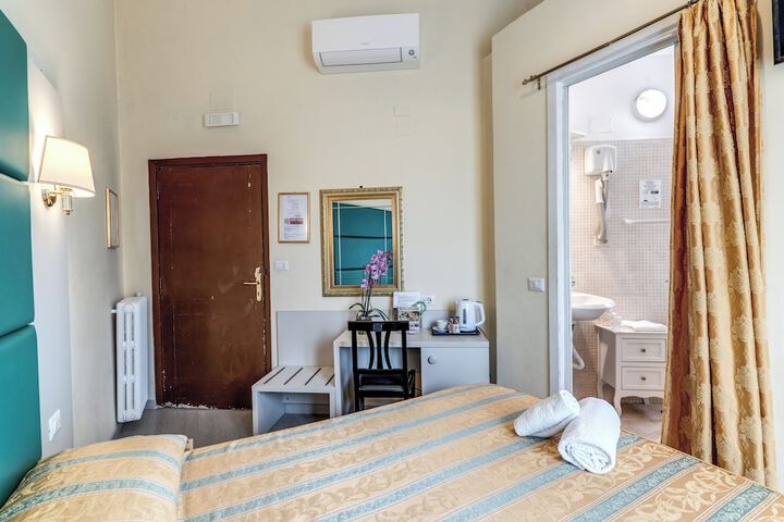 Room 48 of 125
