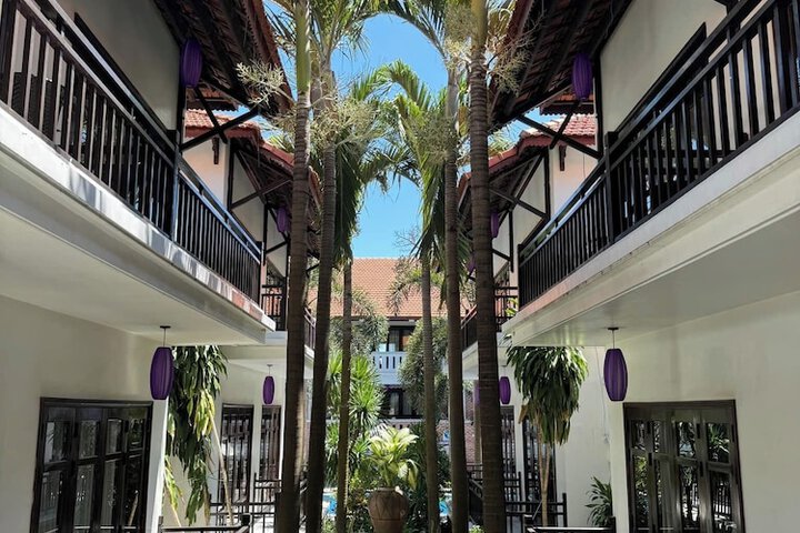 Hotel Exterior 84 of 84