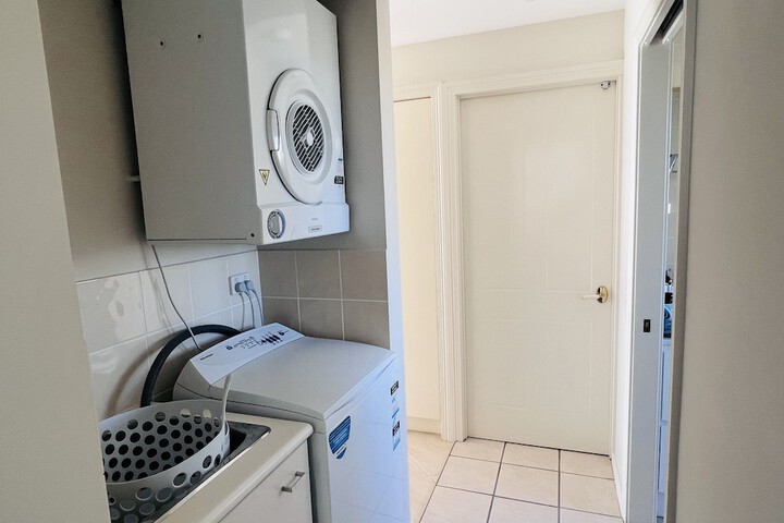 Room 4 of 94