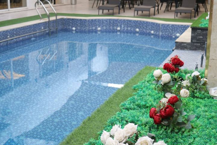 Pool 28 of 56