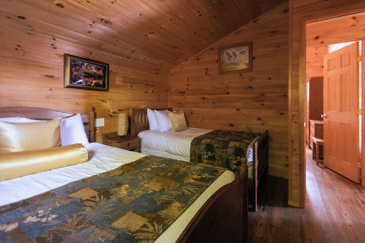 Room 90 of 221