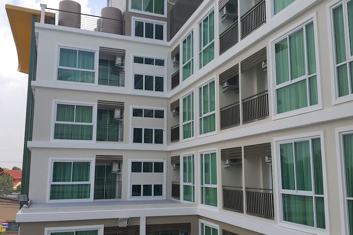 Hotel 77 of 77
