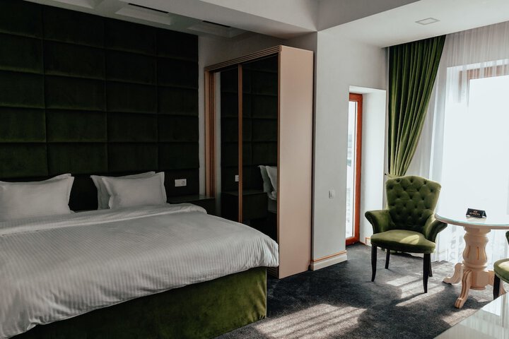 Room 16 of 59