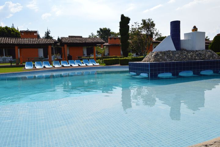 Pool 25 of 43