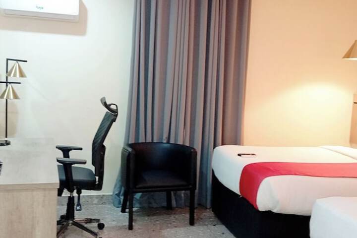 Room 42 of 78
