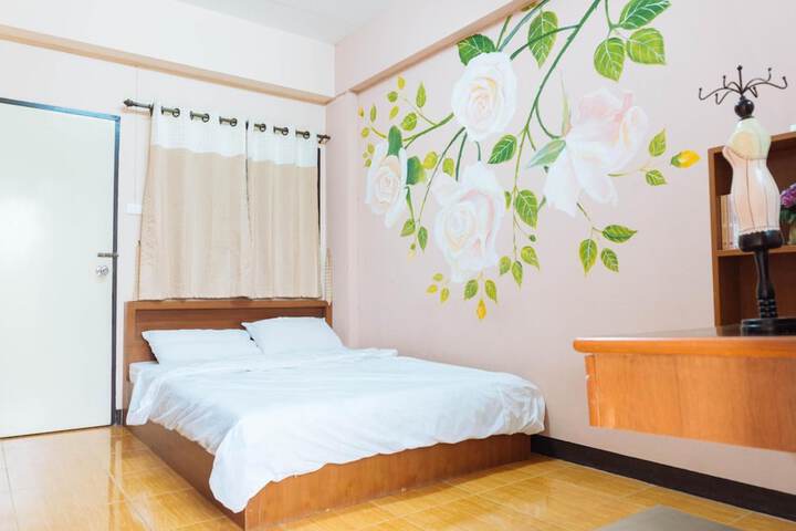 Room 8 of 27
