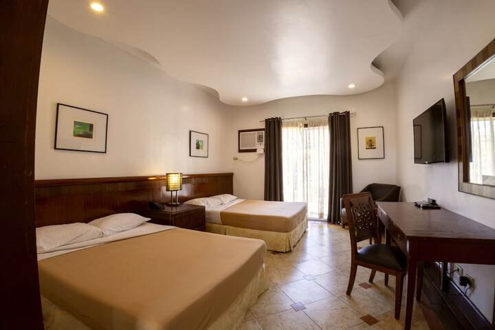 Room 10 of 50