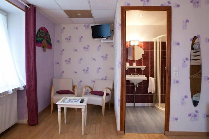 Room 19 of 40