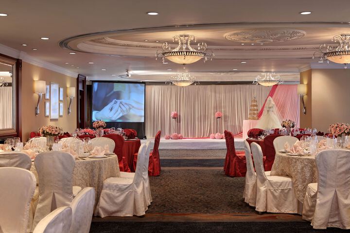 Ballroom/Hall 64 of 75