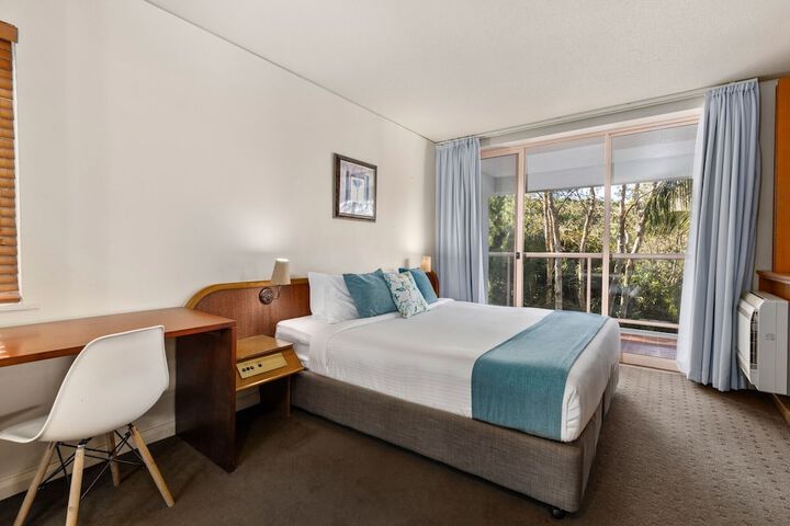Room 42 of 121