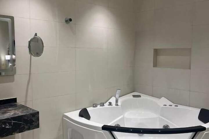 Room 7 of 7