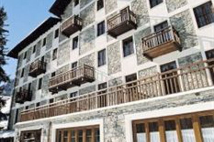 Hotel 7 of 17