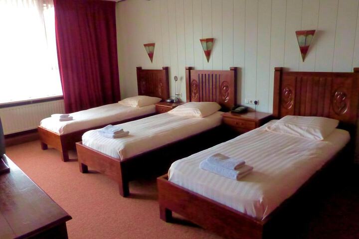 Room 26 of 68
