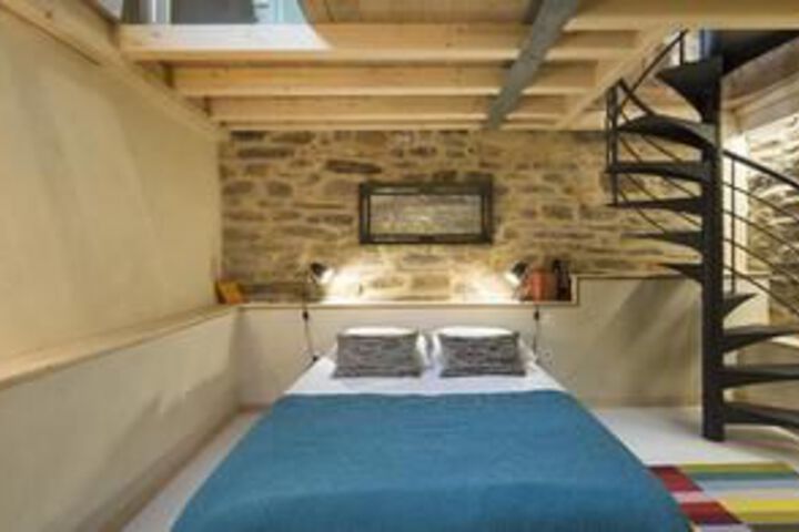 Room 3 of 10
