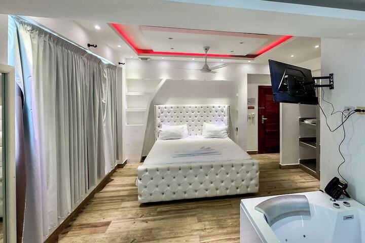 Room 20 of 42