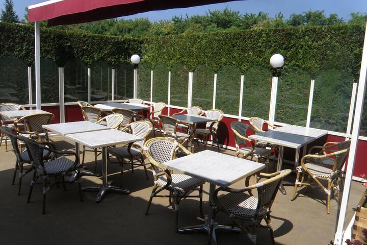 Dining Photos