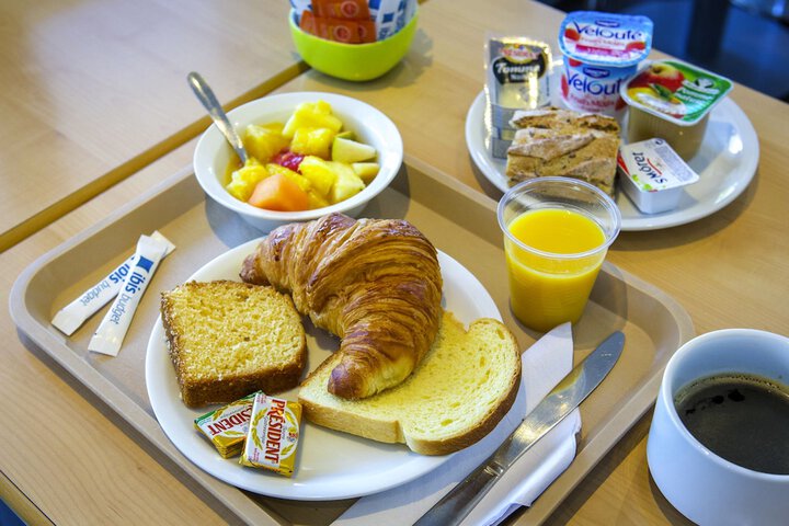 Breakfast/Coffee Service 16 of 28