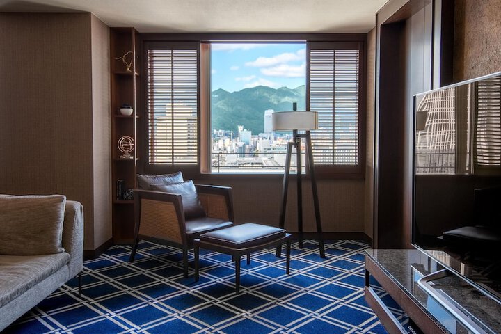 Room 42 of 113