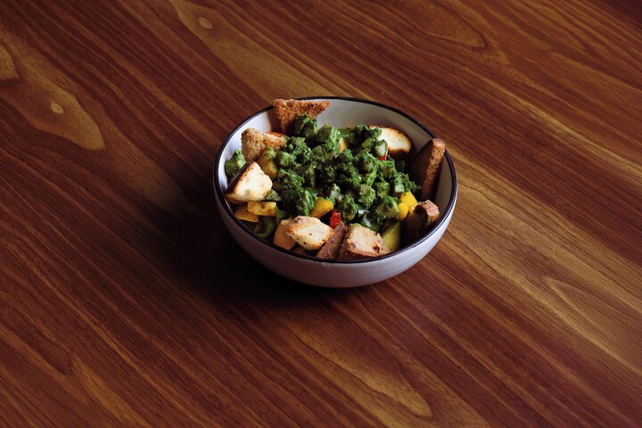 Dining 64 of 76