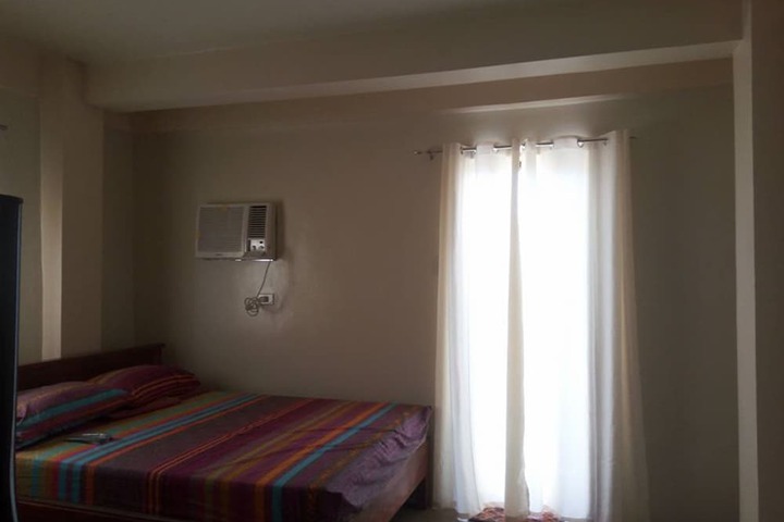 Room 6 of 18