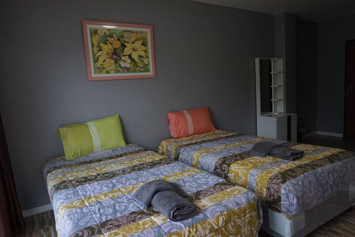 Room 8 of 61