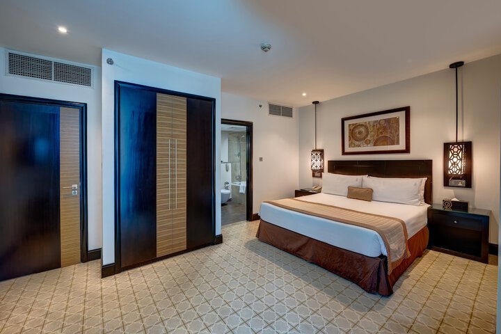 Room 126 of 211