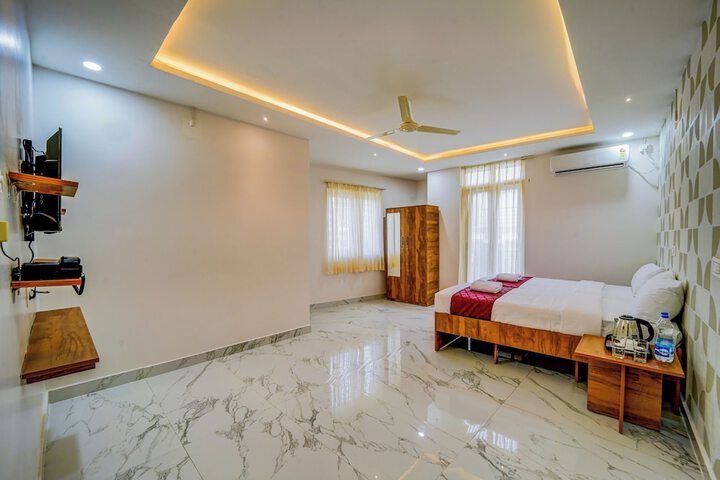 Room 8 of 31