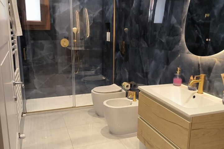 Room 40 of 48