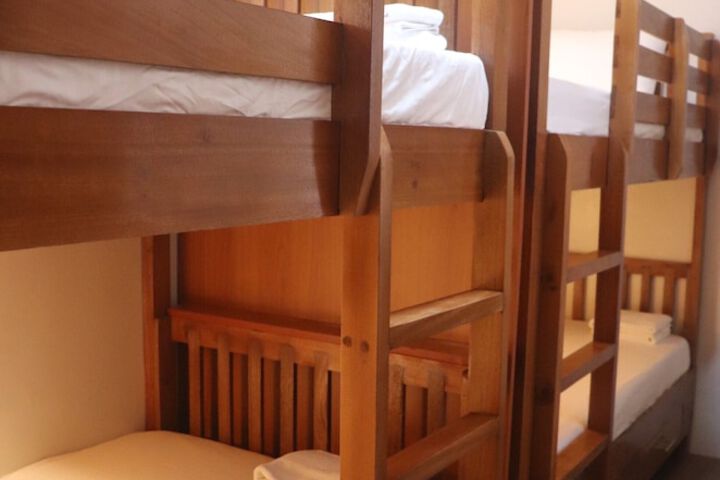 Room 6 of 39