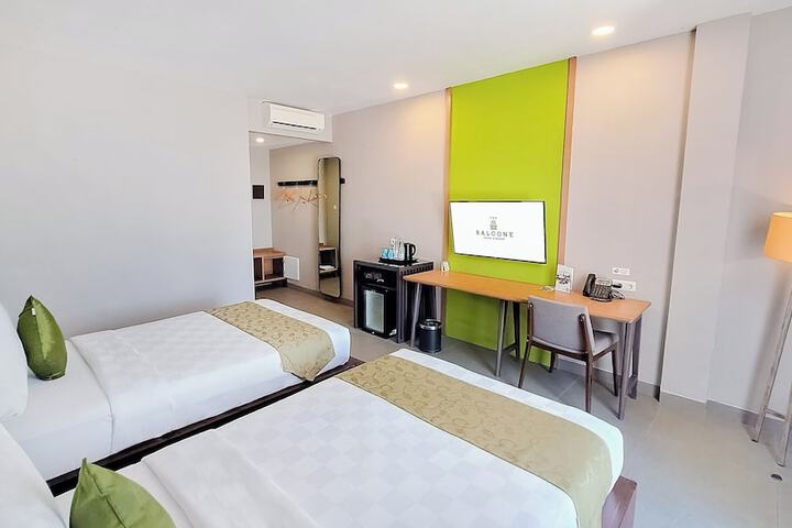 Room 16 of 49